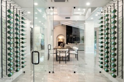 5801 30th St, Phoenix AZ  85016-2401 exterior