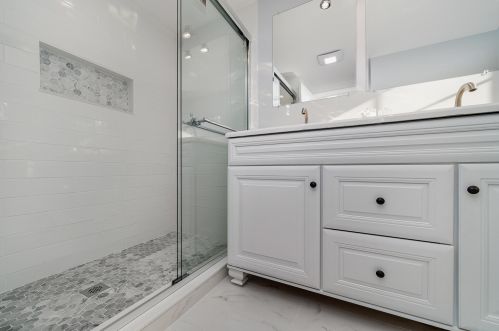 15 Sidney Rd, Harwich MA  02645-1223 exterior