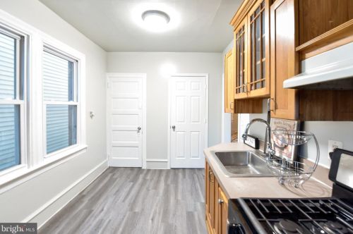 60 Barber Ave, West Deptford NJ  08096-2435 exterior