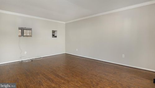 9005 Queen Maria Ct, Columbia MD 21045-2405 exterior