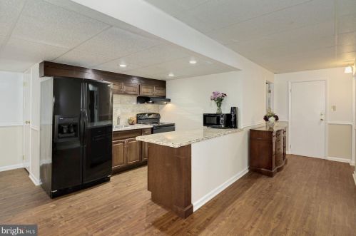 8556 Window Latch Way, Columbia MD 21045-5637 exterior