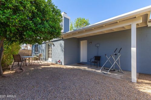 17235 2nd Pl, Phoenix AZ 85022-2315 exterior