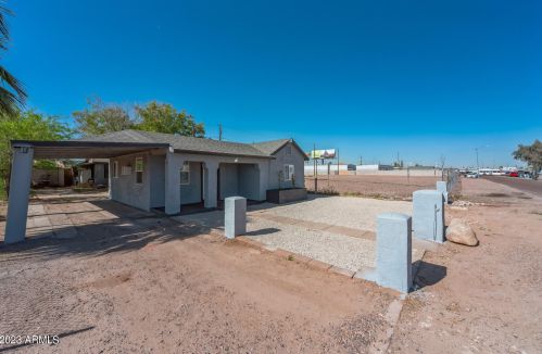 741 Apache St, Phoenix AZ  85034-5101 exterior