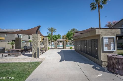 2150 Alameda Rd, Phoenix AZ  85085-1812 exterior