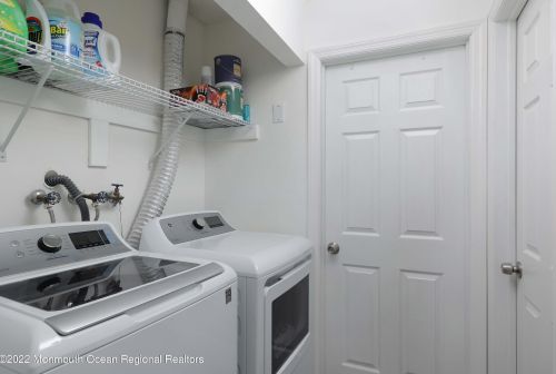 108 Bluebell Dr, Jackson Twp NJ 08527-4110 exterior