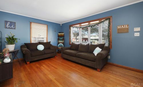 19 Jeanette St, Carteret NJ  07008-3131 exterior