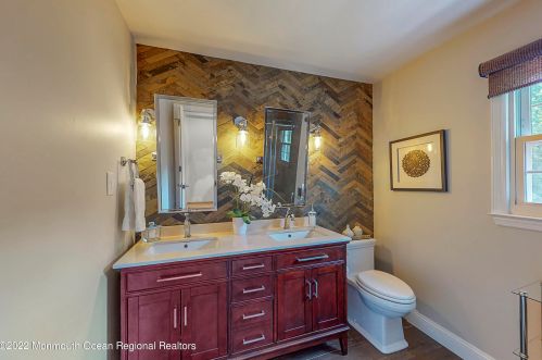 32 Lambert Johnson Dr, Tinton Falls NJ 07712-3753 exterior