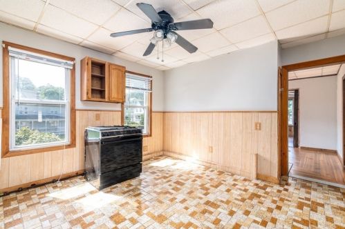 21 Whipple St, Worcester MA 01607-1339 exterior