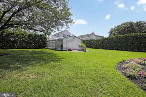 132 Main St, West Deptford NJ 08051-1046 exterior