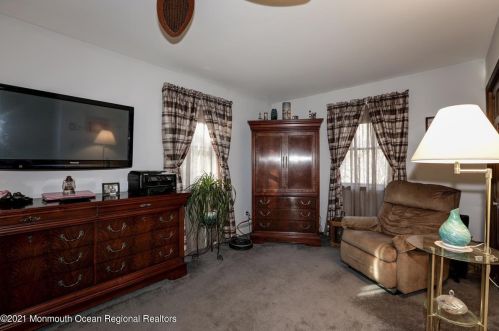 322 Stump Tavern Rd, Jackson Twp NJ 08527-3326 exterior