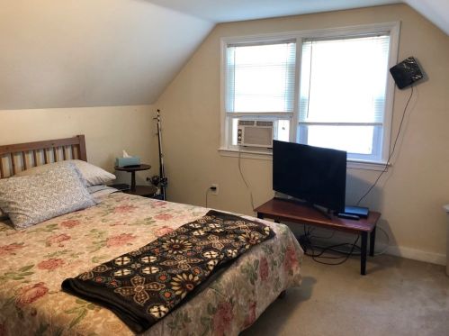 89 Charles St, Whitman MA 02382-2005 exterior