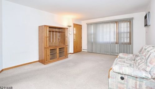 11 Van Rensselear St, Belleville NJ 07109-2911 exterior