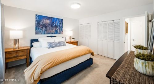 160 Parkview Dr, Park City UT 84098-5149 exterior