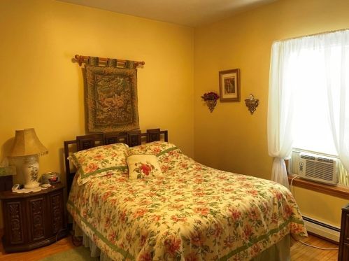 18 Ames St, Worcester MA 01610-2001 exterior