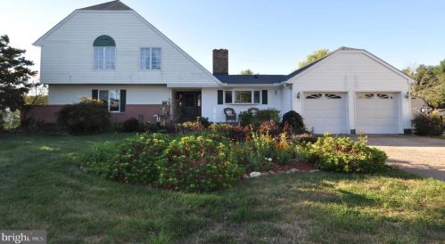 24854 Main St, Columbus NJ 08022-1339 exterior