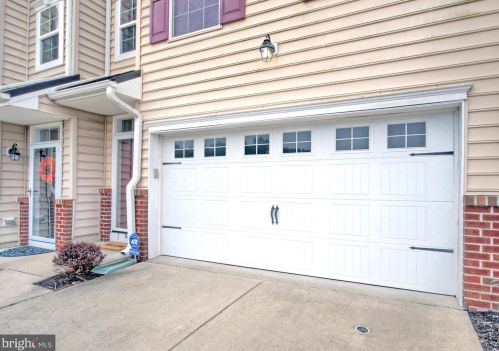 530 Boxwood Ct, West Deptford NJ  08096 exterior