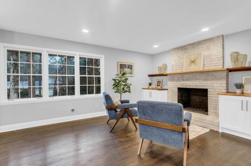 2022 Deren Way, Atlanta GA  30345-3710 exterior