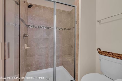 80 Kyle Dr, Tinton Falls NJ 07712-7535 exterior