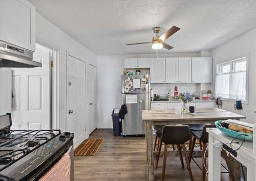 73 Barrows St, Dedham MA 02026-3050 exterior