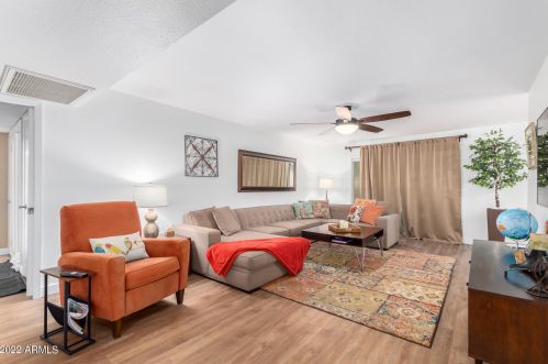 3220 Cinnabar Ave, Phoenix AZ 85020-1815 exterior