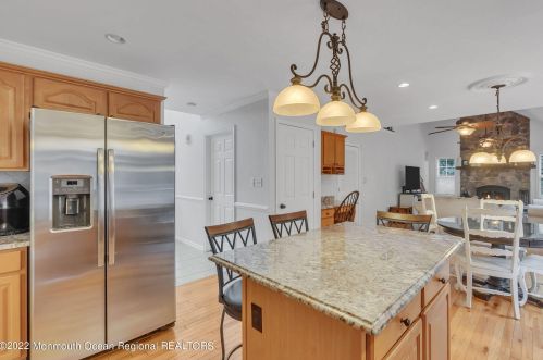 8 Bailey Ct, Jackson Twp NJ  08527-4459 exterior