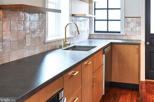 5221 Hazel Ave, Philadelphia PA  19143-1526 exterior