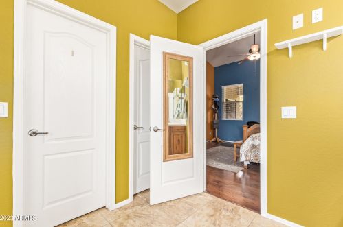 6715 37 Dr, Phoenix AZ 85053-3749 exterior