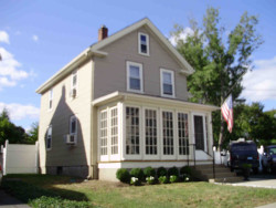 67 Smith Ave, Newton, MA 02465-1543