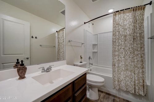 6522 4th St, Phoenix AZ 85042-1010 exterior