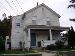 42 Oak Ave, Newton, MA 02465-1815