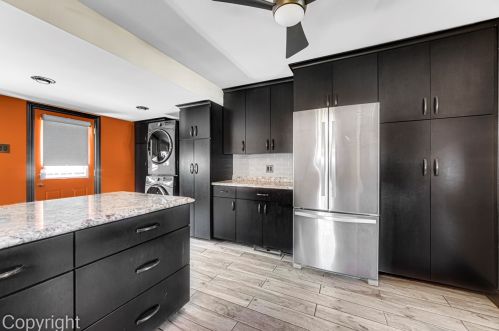 16022 New Ave, Lemont, IL 60439-2601