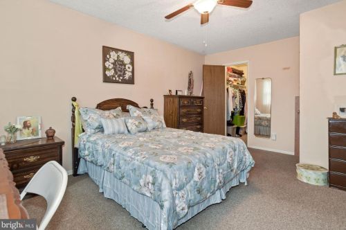 554 Elberne Ave, West Deptford NJ 08093-1715 exterior