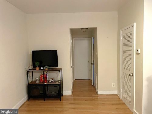 112 20 St, Philadelphia PA 19138-2902 exterior