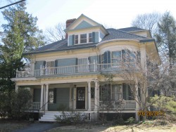 242 Park St, Newton, MA 02458-2313