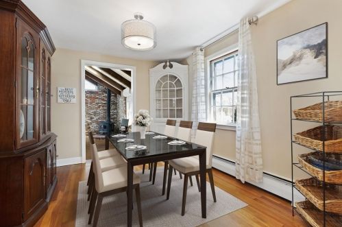 34 Rose St, Milton MA 02186-4616 exterior