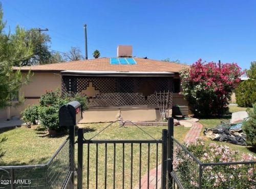 3812 63rd Dr, Phoenix, AZ 85033-4002