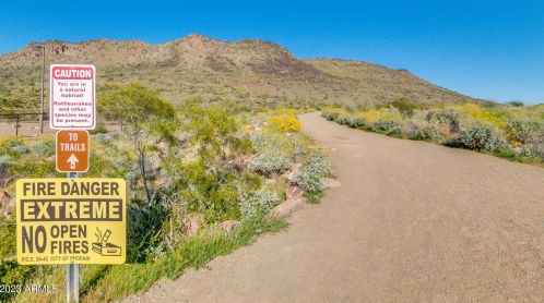 26518 51st Dr, Phoenix AZ  85083-1274 exterior