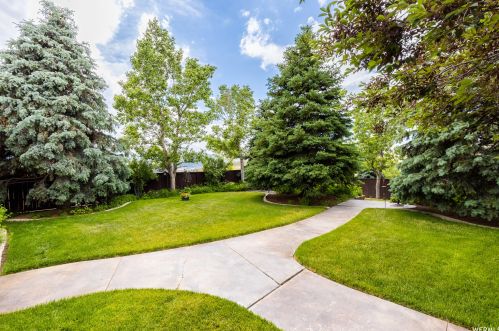 125 Countryside Cir, Park City UT 84098-6163 exterior