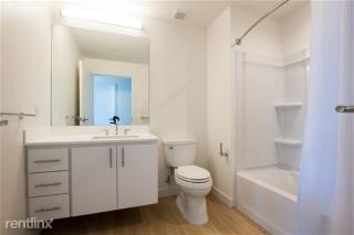 57 Pleasant St, Amherst MA  01002-1555 exterior