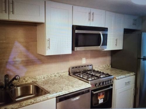 98 Commercial St, Weymouth MA 02189-1639 exterior