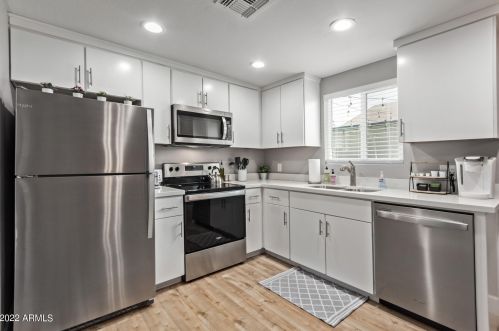 406 12th St, Phoenix AZ  85006-3405 exterior