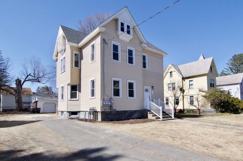 8 Conner Ave, Montgomery, MA 01085-2326
