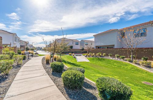 964 Anderson Ave, Phoenix AZ 85023-2208 exterior