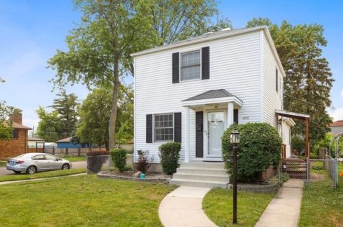 4448 Clinton Ave, Forest View, IL 60402-4309