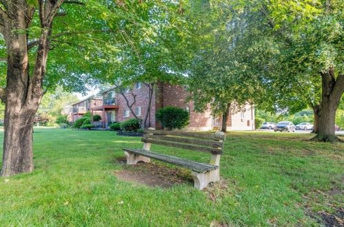 54 Fountain Ln, Weymouth MA 02190-2116 exterior