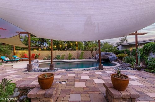 18824 30th St, Phoenix AZ  85050-3412 exterior