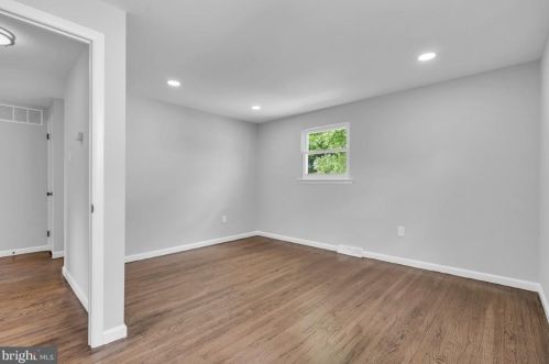 23 Wellington Pl, Burlington NJ  08016-3329 exterior