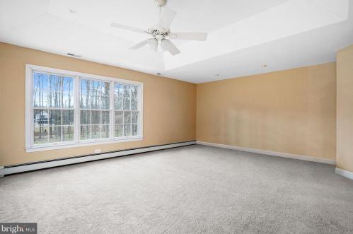 71 Mill Ln, Columbus NJ 08022-1940 exterior