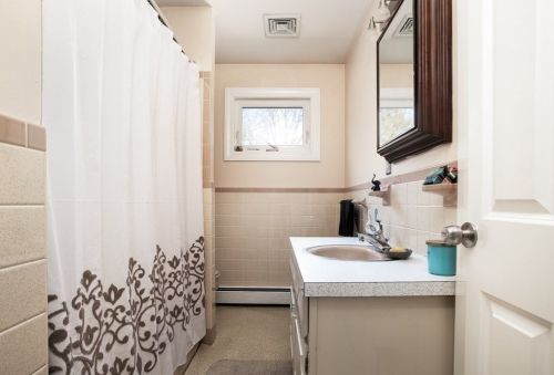 38 Clearview Ave, Fall River MA 02726-4801 exterior