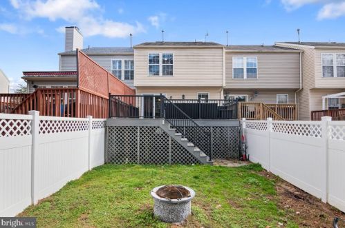 66 Coachlight Dr, Erial NJ 08081-5606 exterior